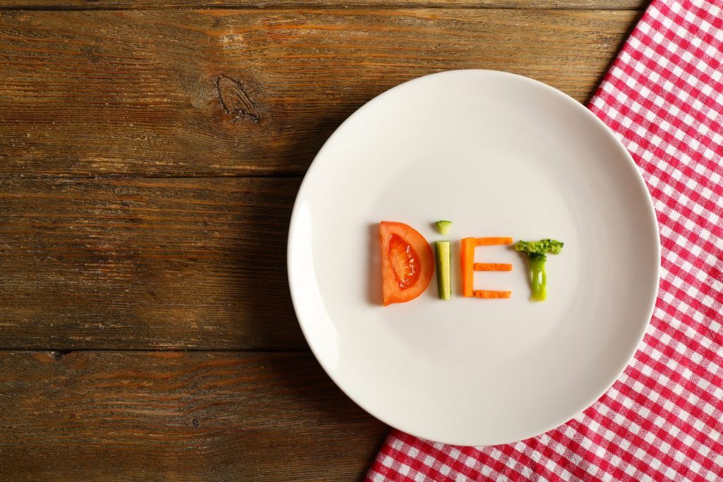 diet-made-of-sliced-vegetables-878831481-1024×683